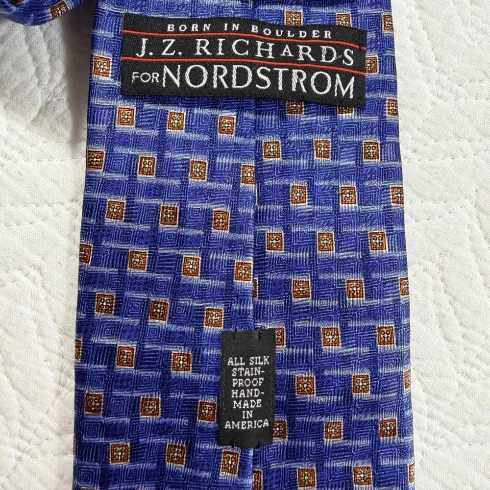 JZ Richards For Nordstrom 100% Silk‎ Tie Blue Geometric Pattern Men's Necktie